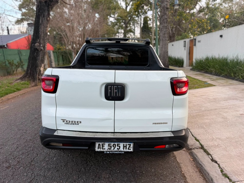 Fiat Toro Freedom 1.8 NAFTA — foto 6